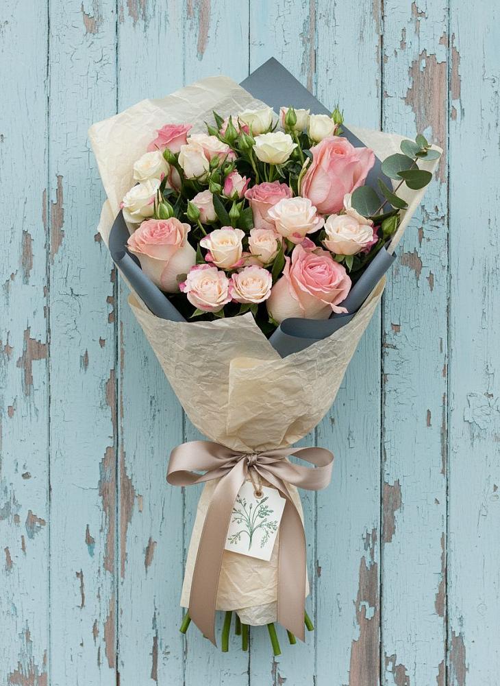 Букет цветов из: Розы в Хоринске