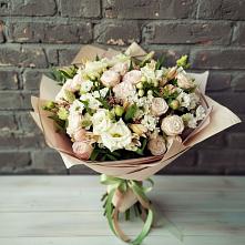 Букет цветов из:  Альстромерии, Розы и Хризантемы в Хоринске