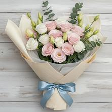 Букет цветов из:  Лизиантусы #REPLACE_PRED# Хоринске