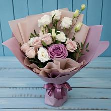 Букет цветов из:  Розы и Лизиантусы #REPLACE_PRED# Хоринске