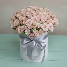 Цветочная композиция из Розы в шляпной коробке #REPLACE_PRED# Хоринске