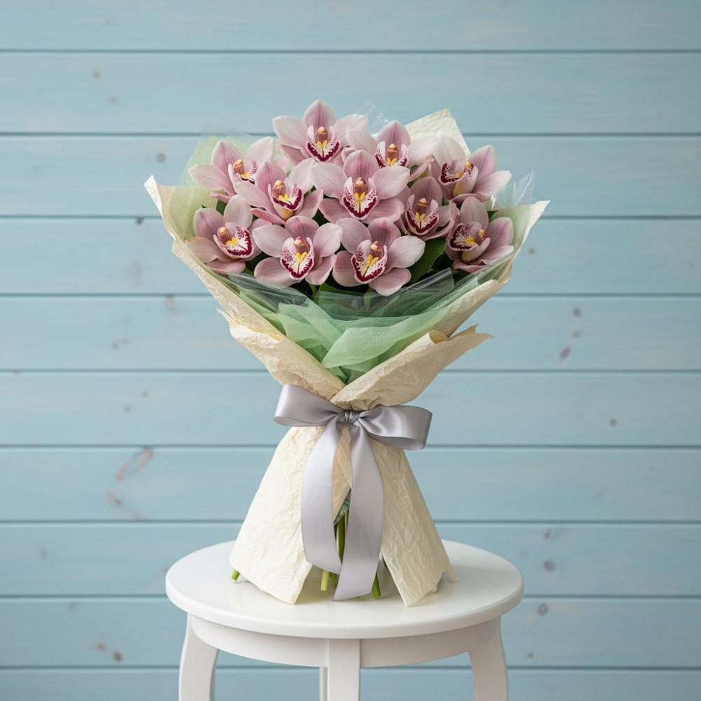 Букет цветов из: Орхидеи и Розы в Хоринске