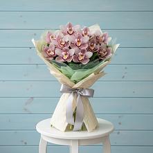 Букет цветов из:  Орхидеи и Розы в Хоринске