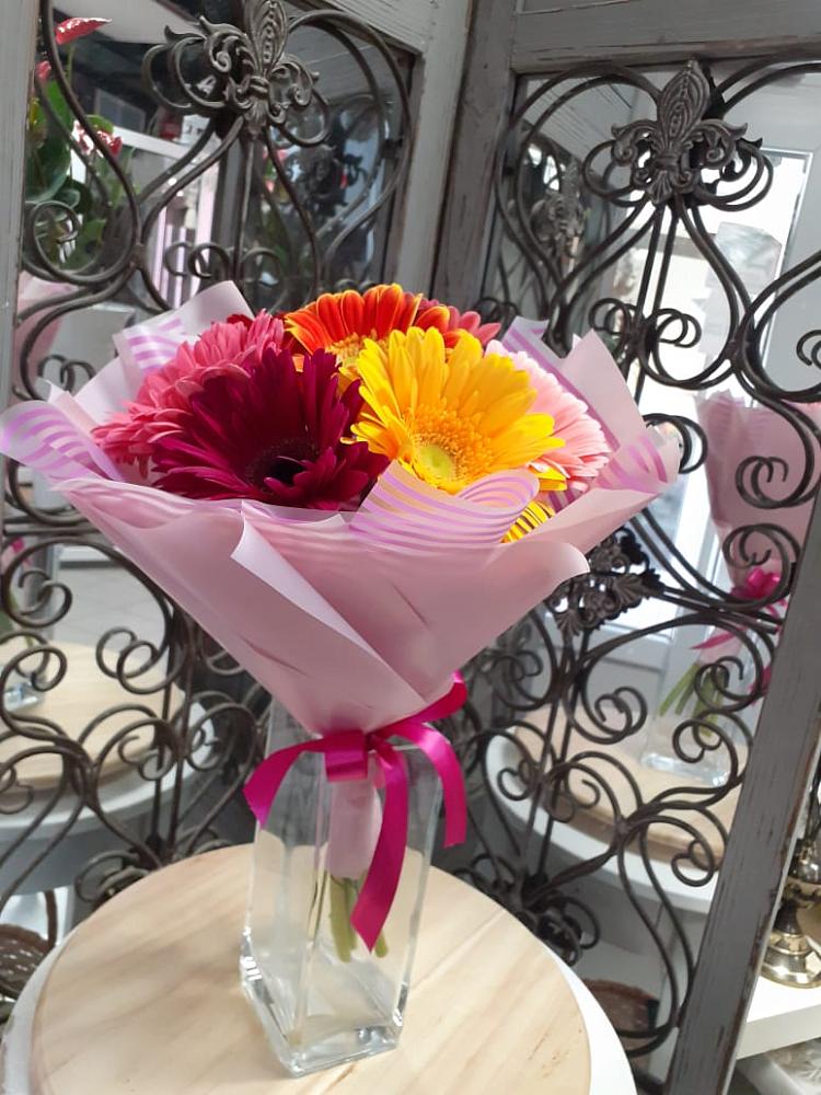 Букет цветов из: Герберы в Хоринске