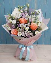 Букет цветов из:  Лизиантусы, Розы, Альстромерии и Гипсофила #REPLACE_PRED# Хоринске