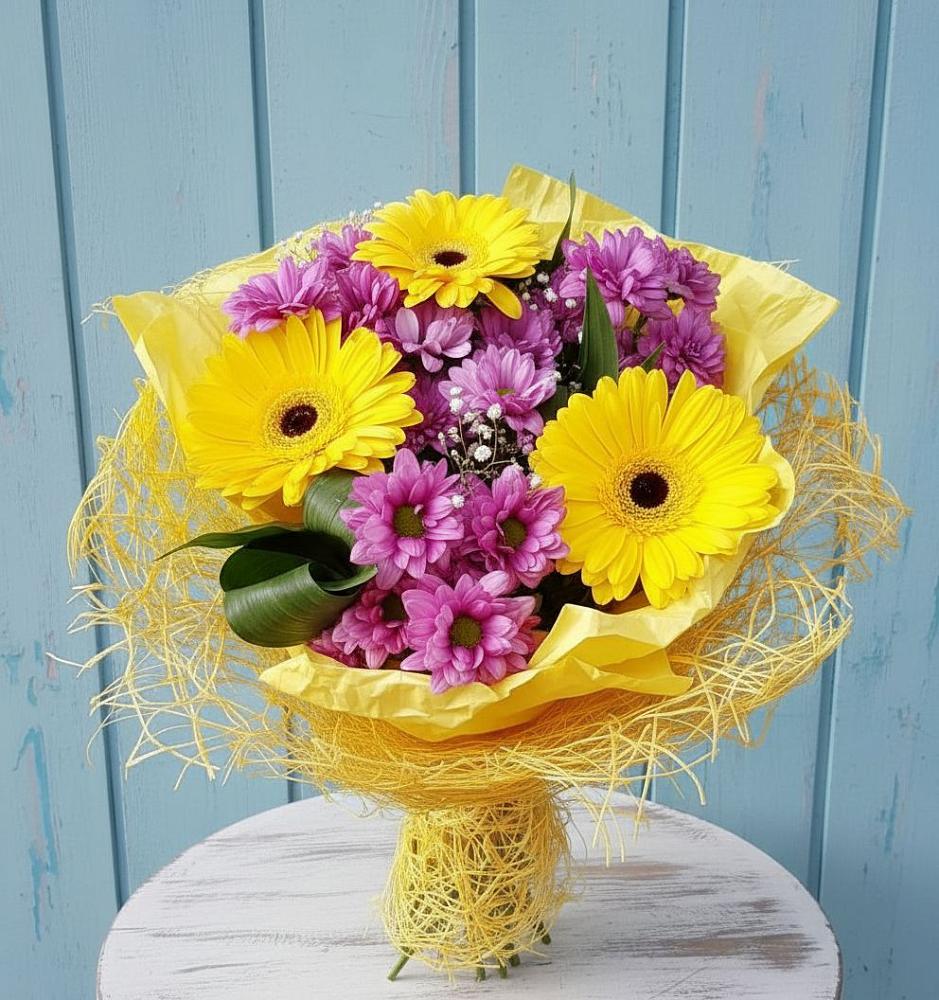 Букет цветов из: Хризантемы и Герберы в Хоринске