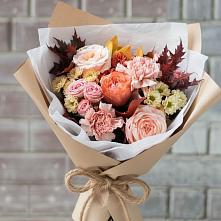 Букет цветов из:  Гвоздики, Хризантемы и Розы в Хоринске