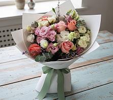 Букет цветов из:  Розы, Лизиантусы и Гвоздики в Хоринске