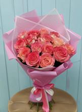 Букет 15 Розовых роз Равель в Хоринске